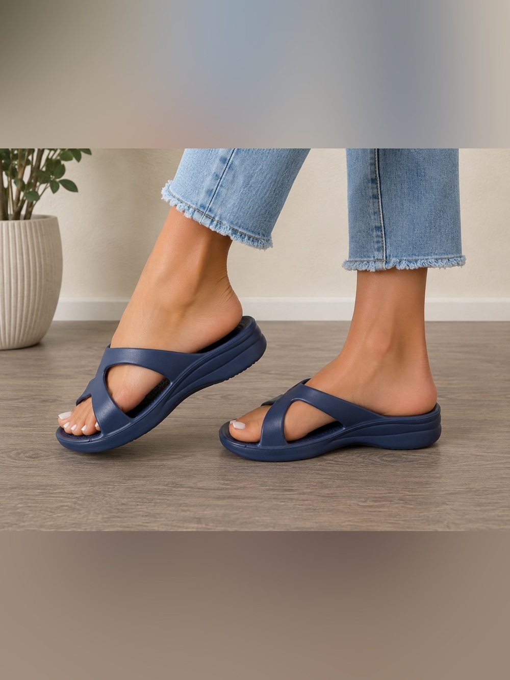 Dawgs Sandal Navy Women’s Size 7 Comfort Slide Sandals NWT